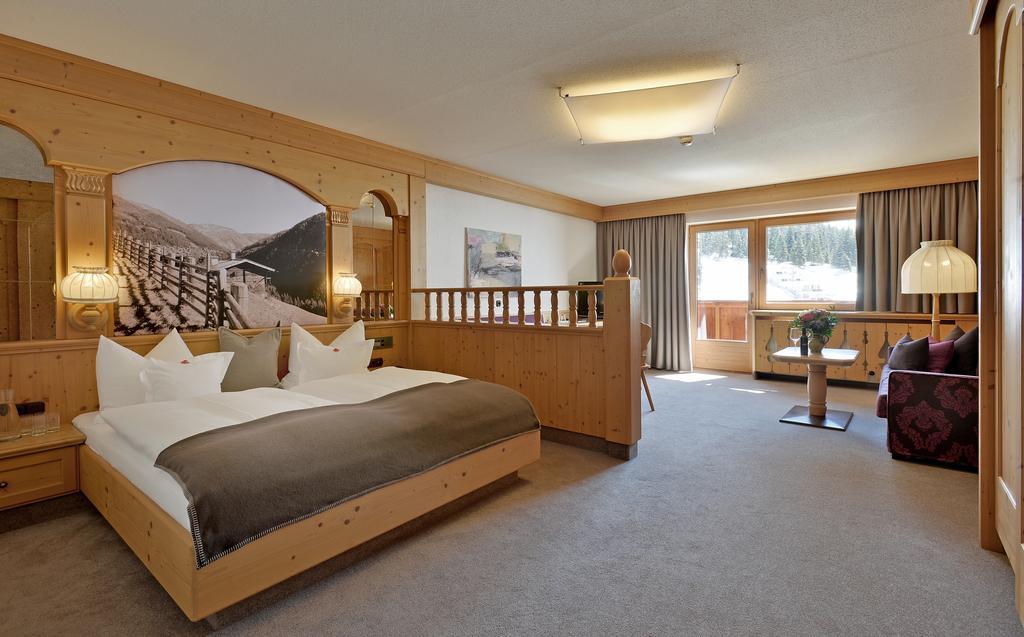 Hotel Almhof Hochfugen Zewnętrze zdjęcie